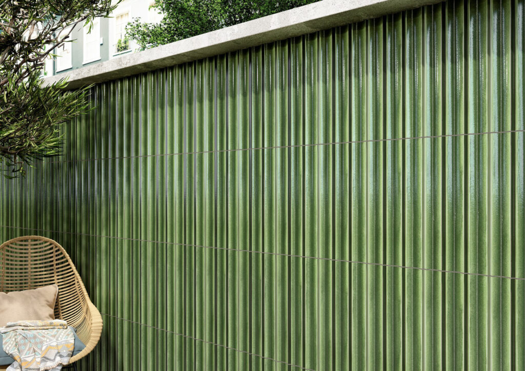 TUBAGE™ 7" x 16" green sample exterior wall