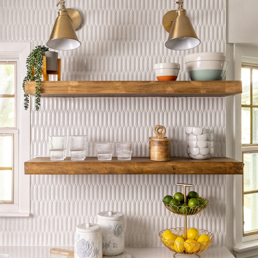 DAL_BargainMansions_E406_RV13_Kitchen_web