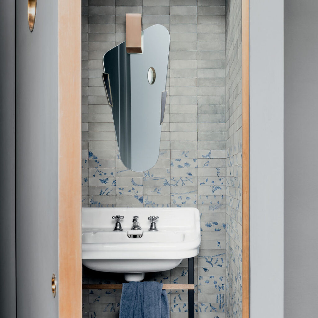 Rice Grigio sample bathroom wall