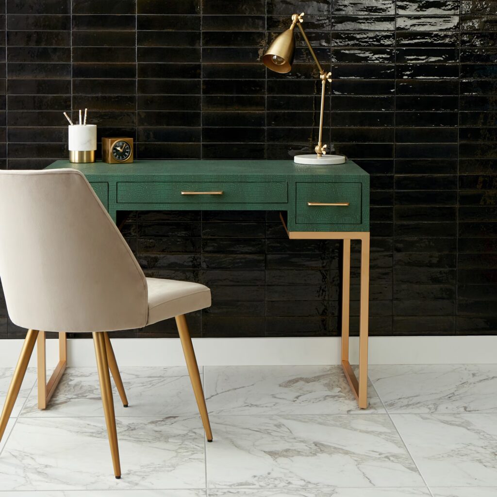 Marble Attaché Lavish 24 x 24 floor sample arabesque pearl