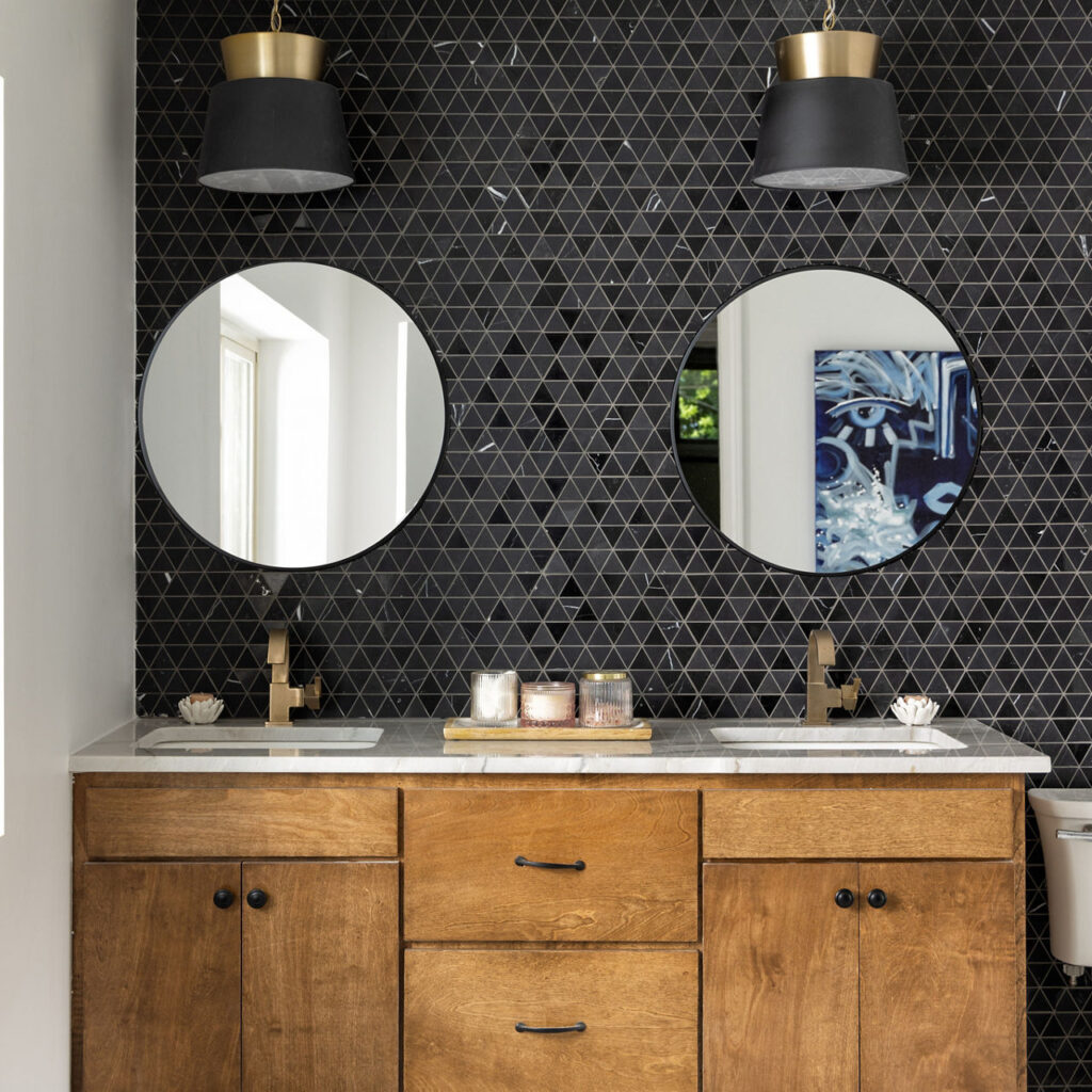 Pietra Divina Triangle Mosaic nero marquina wall sample bathroom