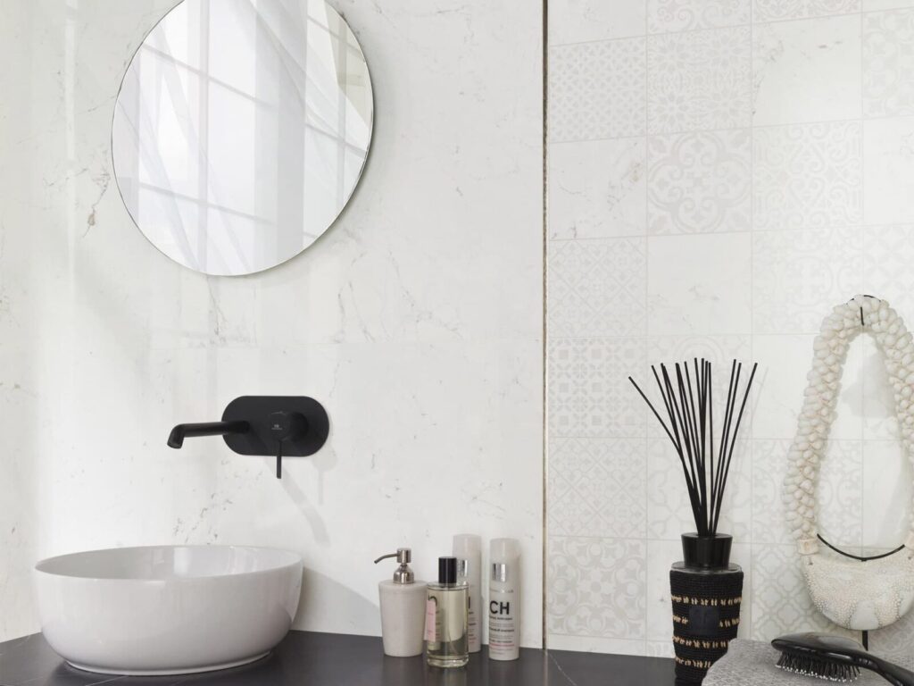 Fontana 23 x 59 wall sample with deco bathroom vanity