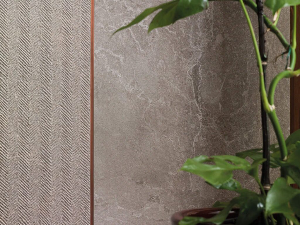 Noir Topo 18X47 wall sample