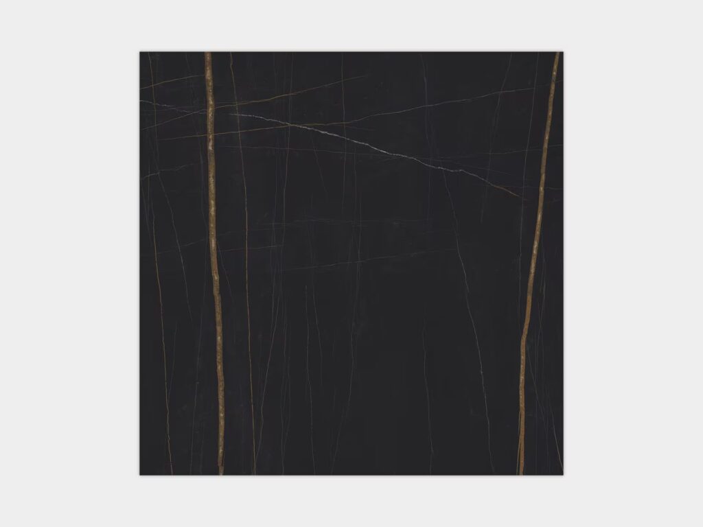 Nylo Noir Polished 47X47