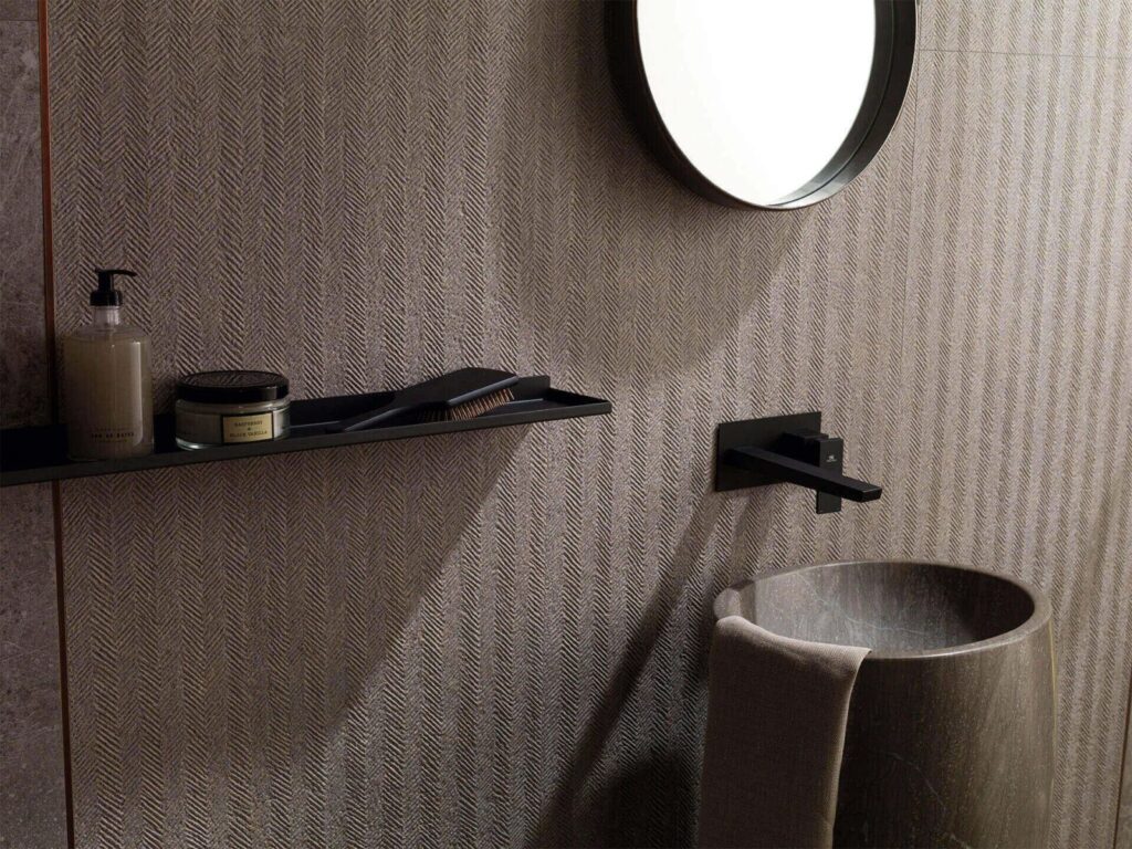 Spiga Noir Topo 1847 bathroom wall sample