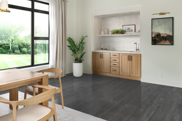 BB Yakedo™ 8 x 47 Charcoal floor sample rooms scene