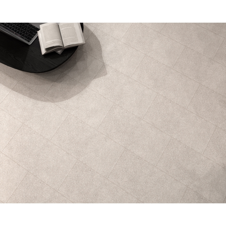 FRAGMENTO 12X24 FAWN SML Roomscene01