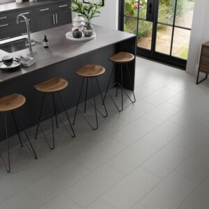 FRAGMENTO 12X24 WHITE SML Roomscene01