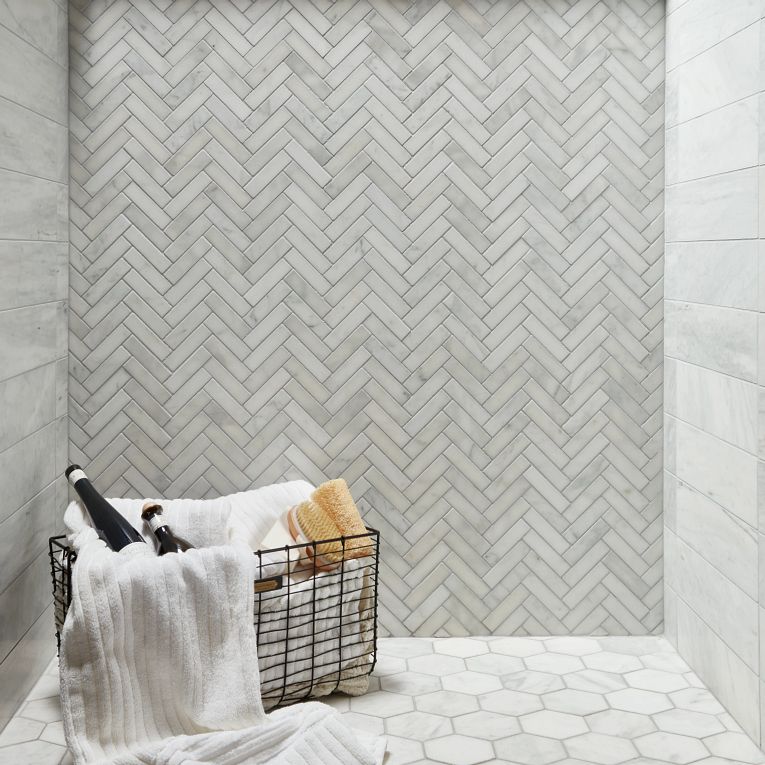 Completa Herringbone 1 X 4 Calacatta Gris Roomscene02