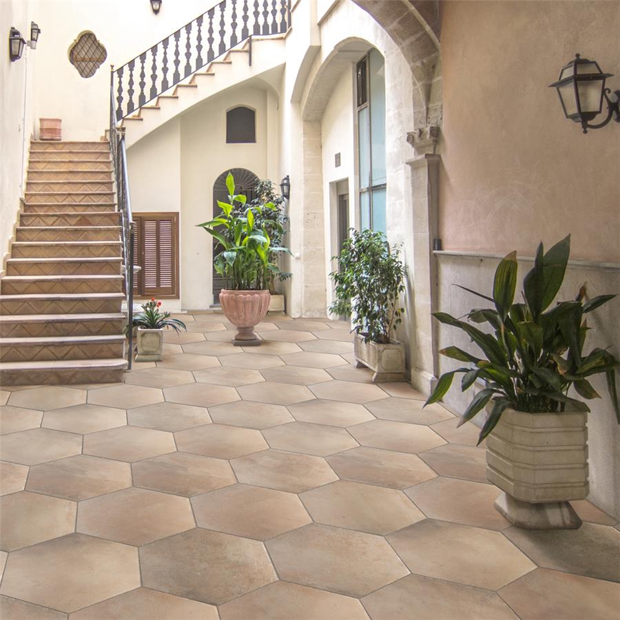 Americana Boston Hex East 14-1:8x16-1:4 Roomscene01