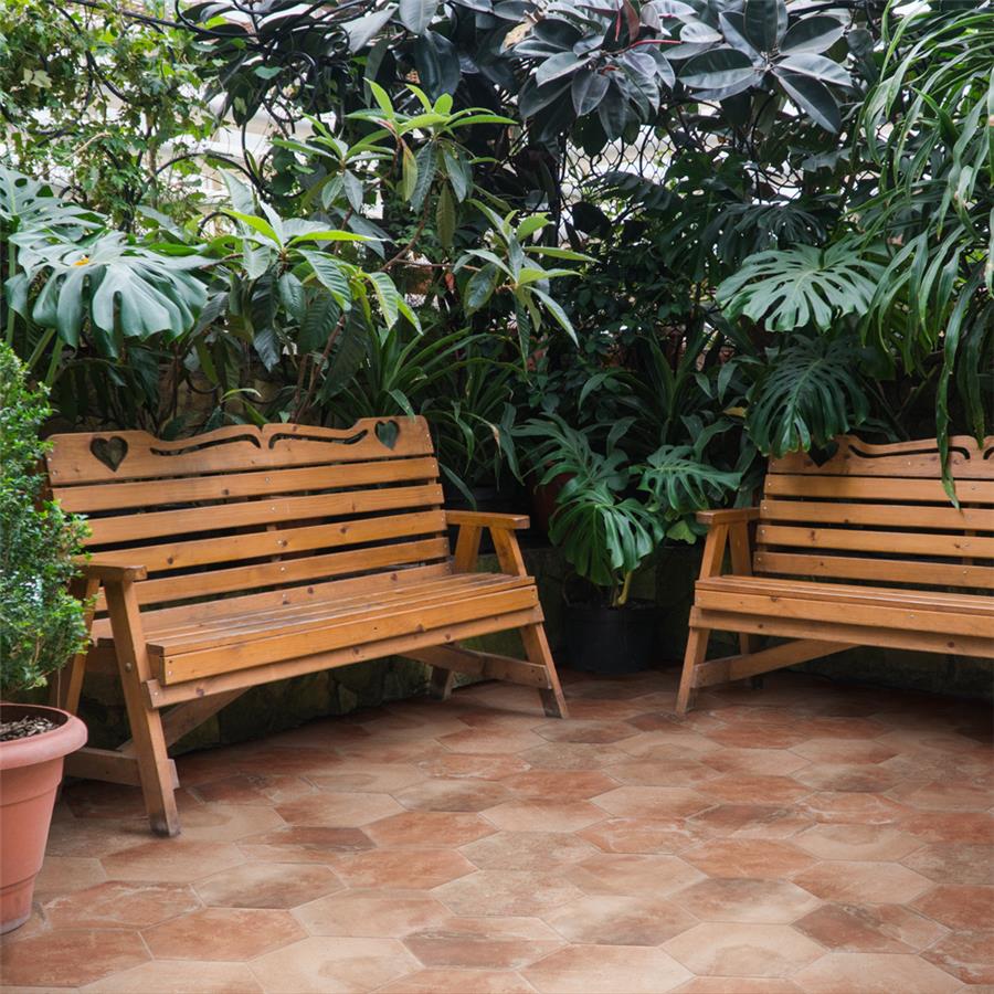 Americana Boston Hex North 11 x 12-3:4 floor sample