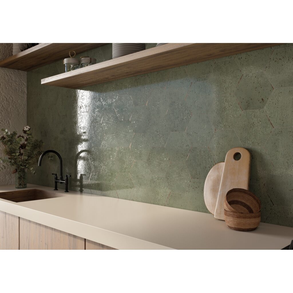 METAMOR™ 8 x 9 Hexagon Tikal wall sample