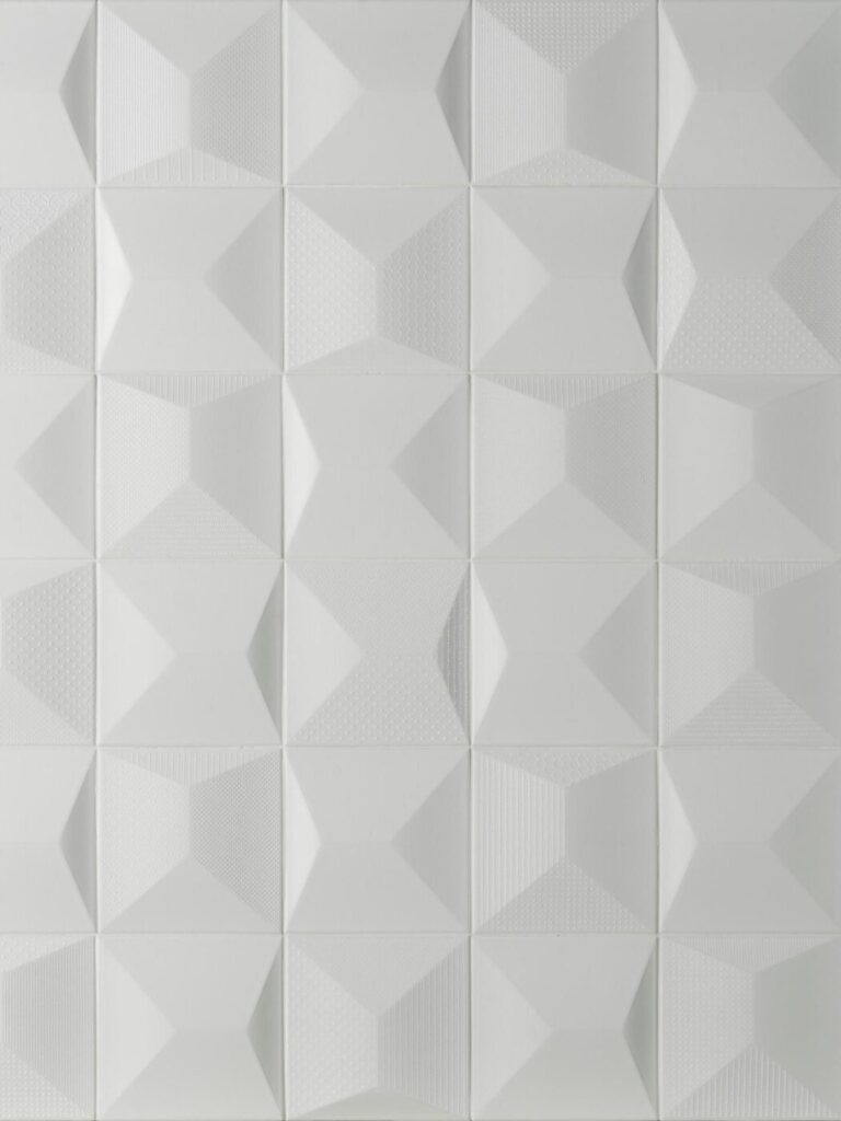 Cosmos S2 6 x 6 White wall sample